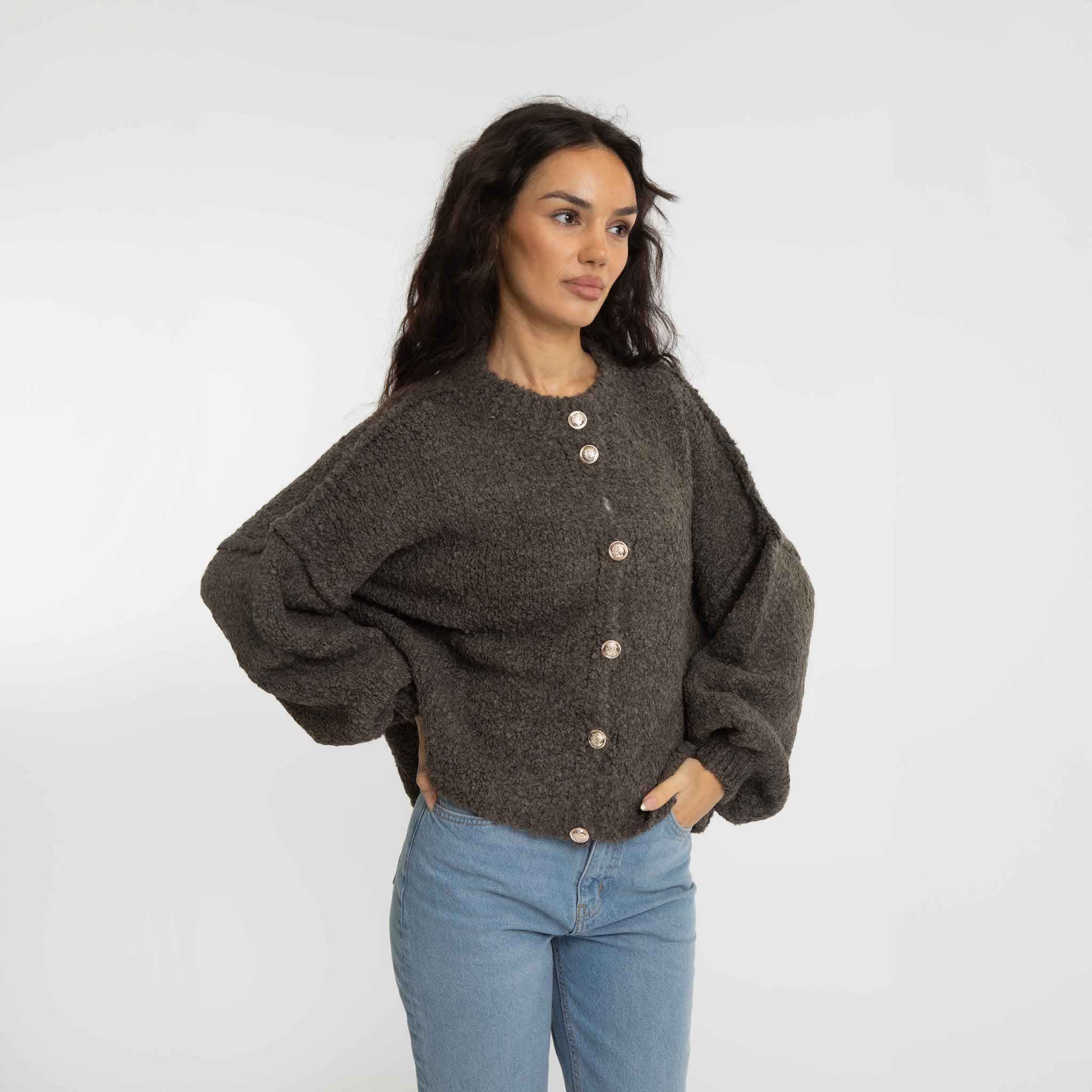 Bouclé Oversized Cardigan Short "CozyGlam"