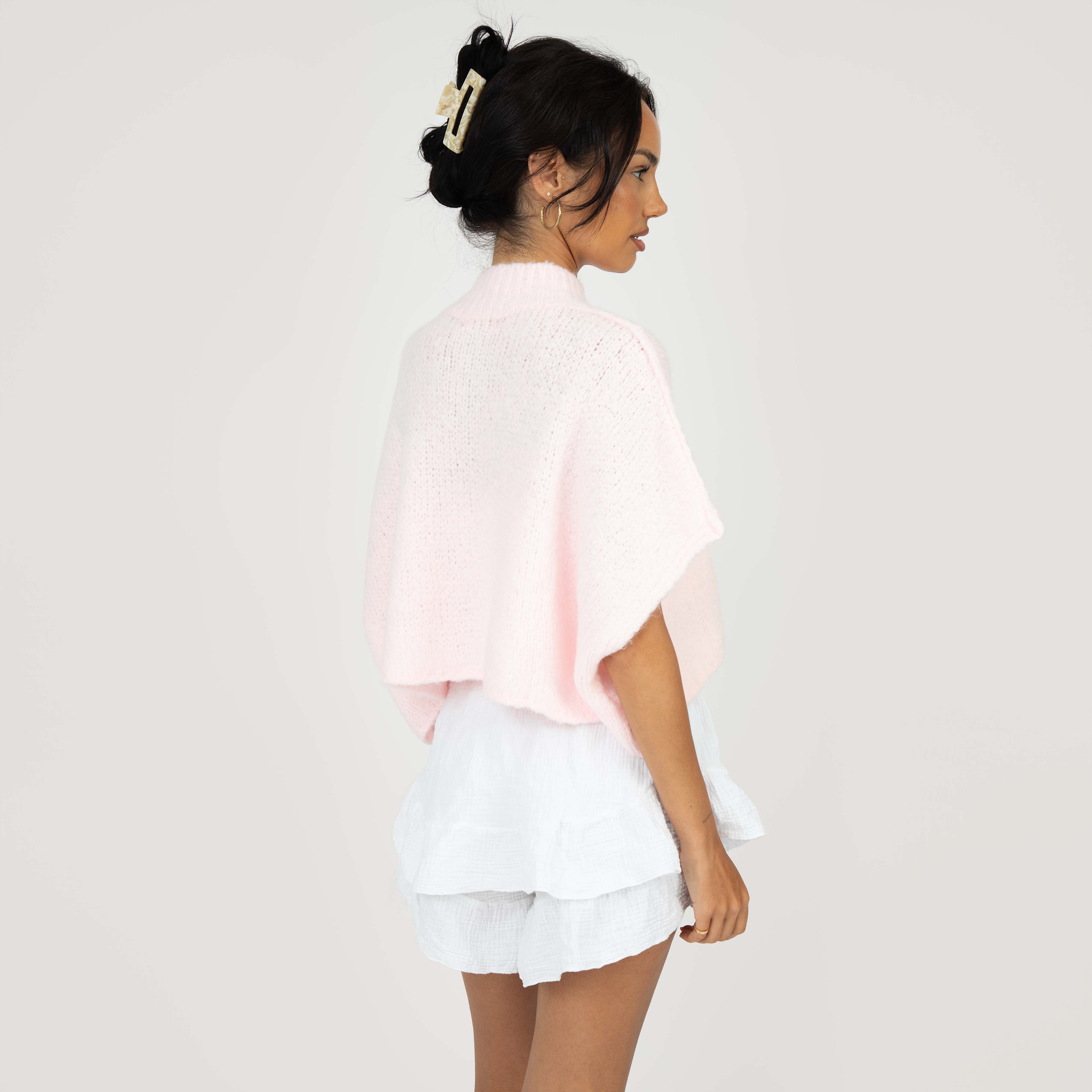 CozyGlam Crop Strickweste