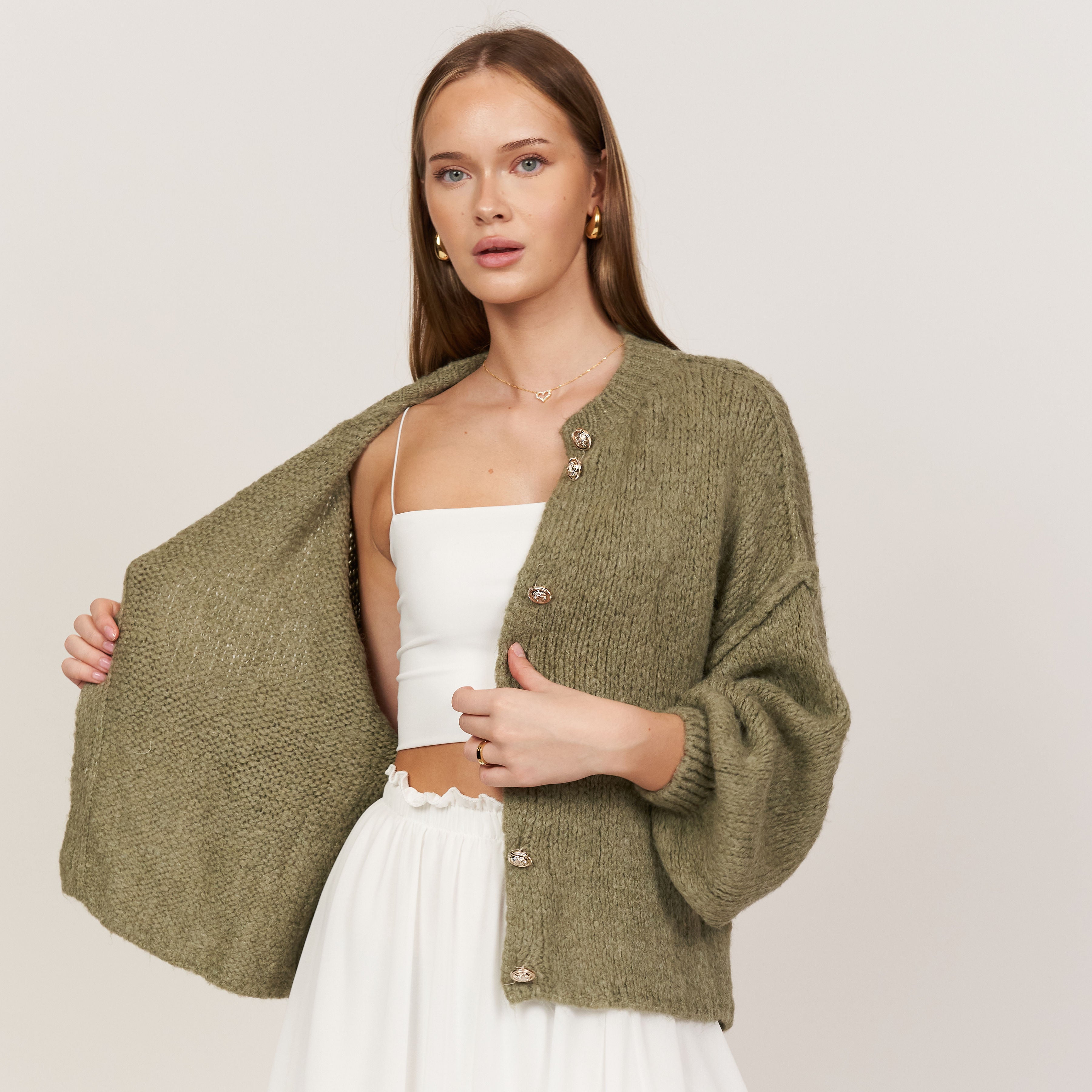 Oversized Cardigan Short "CozyGlam"
